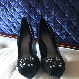 BCBG generation heels